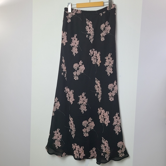 no brand Dresses & Skirts - Vintage Y2k floral A-line whimsigoth maxi skirt w/lining and elastic waist, sz 8